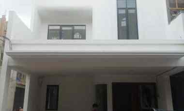 Rumah Baru 3 Lantai Siap Huni di Pondok Kelapa Jakarta Timur