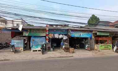 Dijual Rumah Berikut 3 Kios di jl Pramuka Raya Grogol Depok