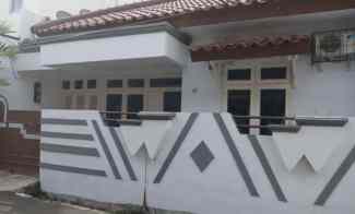 dijual rumah jl pulo asem