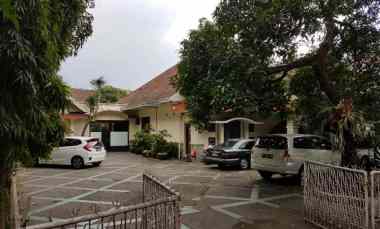 Rumah Dijual di Jl Purnawarman
