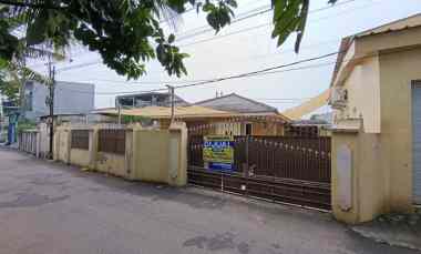 Dijual Rumah Luas dan Kios Berlokasi di Rangkapan Jaya Depok