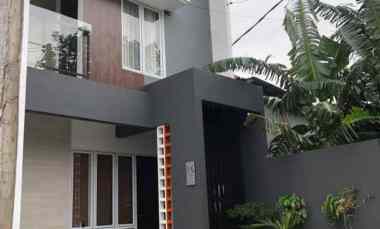 Dijual Rumah 2 Lantai di Jaka Mulya dekat Grand Wisata Bekasi