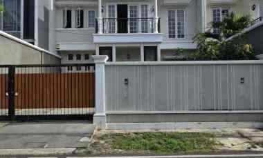 Dijual Rumah Siap Huni di Komplek Cempaka Putih Jakarta Pusat