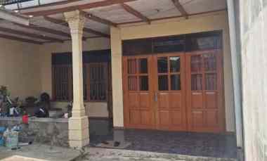 dijual rumah jl raya padalarang