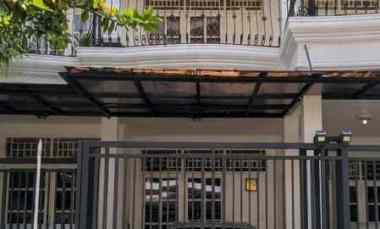 Rumah 2Lt, Semi Furnished, dalam Cluster di Pd Pucung, Pd Aren