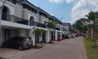 Rumah 2 lantai Cluster Banyumanik Semarang Devilla Garden 1unit Terahir