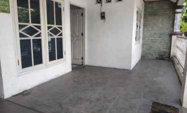 Rumah Dijual di jl Taman Narogong