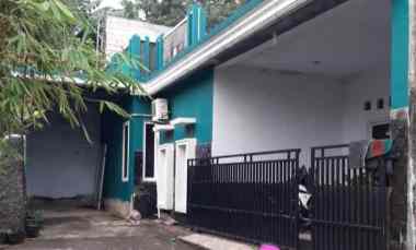 dijual rumah jl taman rahayu