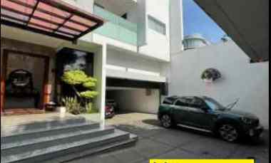 HOT DEAL..Rumah Mewah 2.5 Lantai Ada Pool jl. Tebet Barat, Tebet