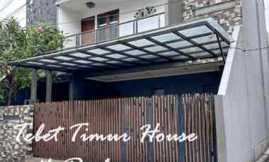 dijual rumah jl tebet timur