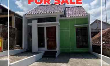 dijual rumah jl villa bandung indah