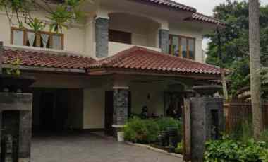 dijual rumah jl villa duta