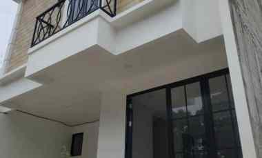 Rumah Dijual di jl Wibawa mukti II
