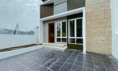 Rumah Murah Design Kontemporer dalam Perumahan dekat Kampus Uii