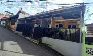 Dua Rumah Second, 980 jt an, Chas Only di Cibubur Jakarta Timur