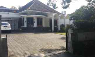 Rumah Heritage Asri Sejuk Asri dan Kokoh di Kota Bandung