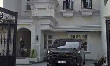 Dijual Rumah Baru Classic Modern dalam Komplek Si Jakarta Barat