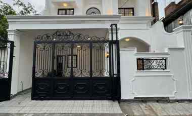 Dijual Rumah Classis Modern dalam Komplek Jakarta Barat