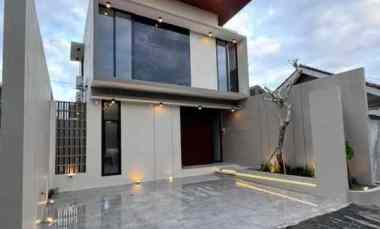 Rumah Mewah Kontemporer,full Furnished di Kalasan, Sleman