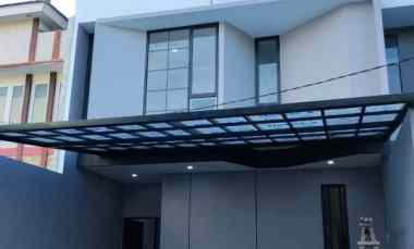 Rumah Baru Mewah 2 Lantai Kalikepiting dekat Widya Mandala, Unair