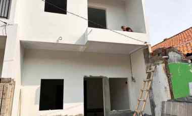 Rumah Baru 2 Lantai Non Cluster di Kalisari Jakarta Timur