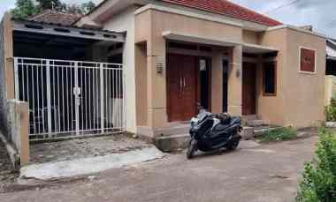 gambar dijual rumah kalitirto