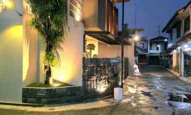 Rumah Mewah Ada Kolam Renang Full Furnish Kaliurang km 8 Banteng