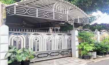 dijual rumah kampung rawa