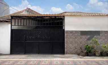Rumah Karang Asem Surabaya Siap Huni Row 2,5 Mobil 6x14 SHM 800jt