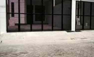 Rumah 2 Unit Jejer, Karang Empat Pakuwon City Surabaya, SHM,Negotiable