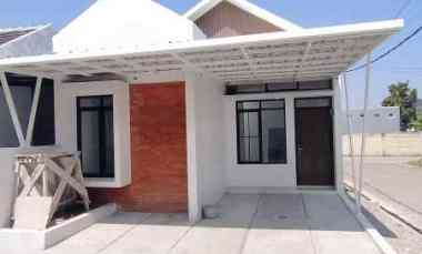 Rumah Dijual di Karyawangi