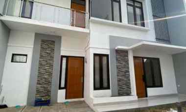 Rumah Minimalis 2 Lantai Semi Furnished di Sariwangi Bandung
