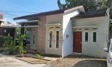 Dijual Rumah Cantik Minimalis dekat Jalan Tugu Gentong di Bangunjiwo