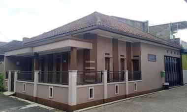 Rumah Dijual di Kavling Cisangkan Cimahi