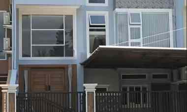 Rumah Mewah Super Strategis di Cibubur 5 menit ke LRT Harjamukti