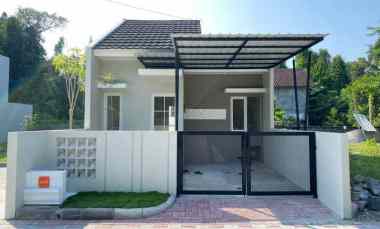 Jual Rumah Siap Minimalis Modern Timur Candi Prambanan Shm Ready