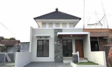 dijual rumah kebondalem kidul prambanan