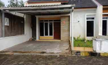 dijual rumah kec cimahi utara