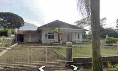 Rumah Villa di Lembang Bandung Utara Komplek Panorama Indah