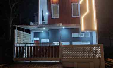 Rumah Asri Berkonsep Green Living di Komplek Firdaus Garden