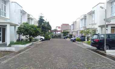 Dijual Rumah Villa Sejuk Cigugur Girang Ciwaruga dalam Cluster