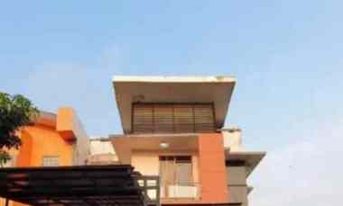 Rumah Minimalis Royal Duta Jalan Polban dekat Tol Pasteur