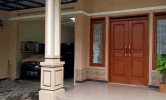 dijual rumah kel sariwangi kec