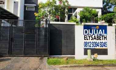 Dijual Cepat Rumah Mewah, Hook, Semi Furnished, di Kelapa Gading