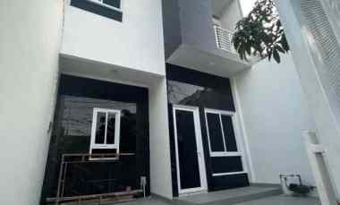 dijual rumah kelapa gading