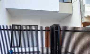 dijual rumah kelapa gading