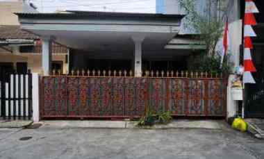 dijual rumah kelapa gading