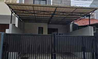 dijual rumah kelapa gading