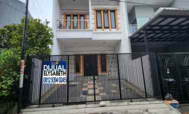 dijual rumah kelapa gading