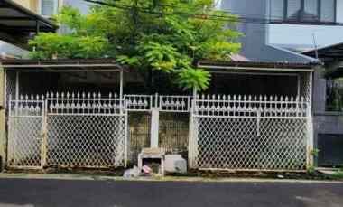 Dijual Rumah Hitung Tanah, 8x17m, Row 2 Mobil, dekat Mal Kelapa Gading